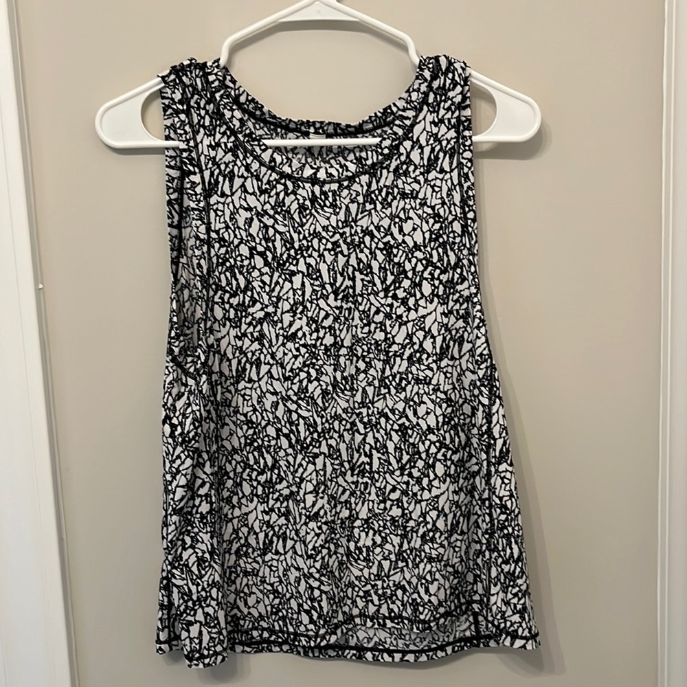 Lululemon Relaxed Fit Muscle Tank Top